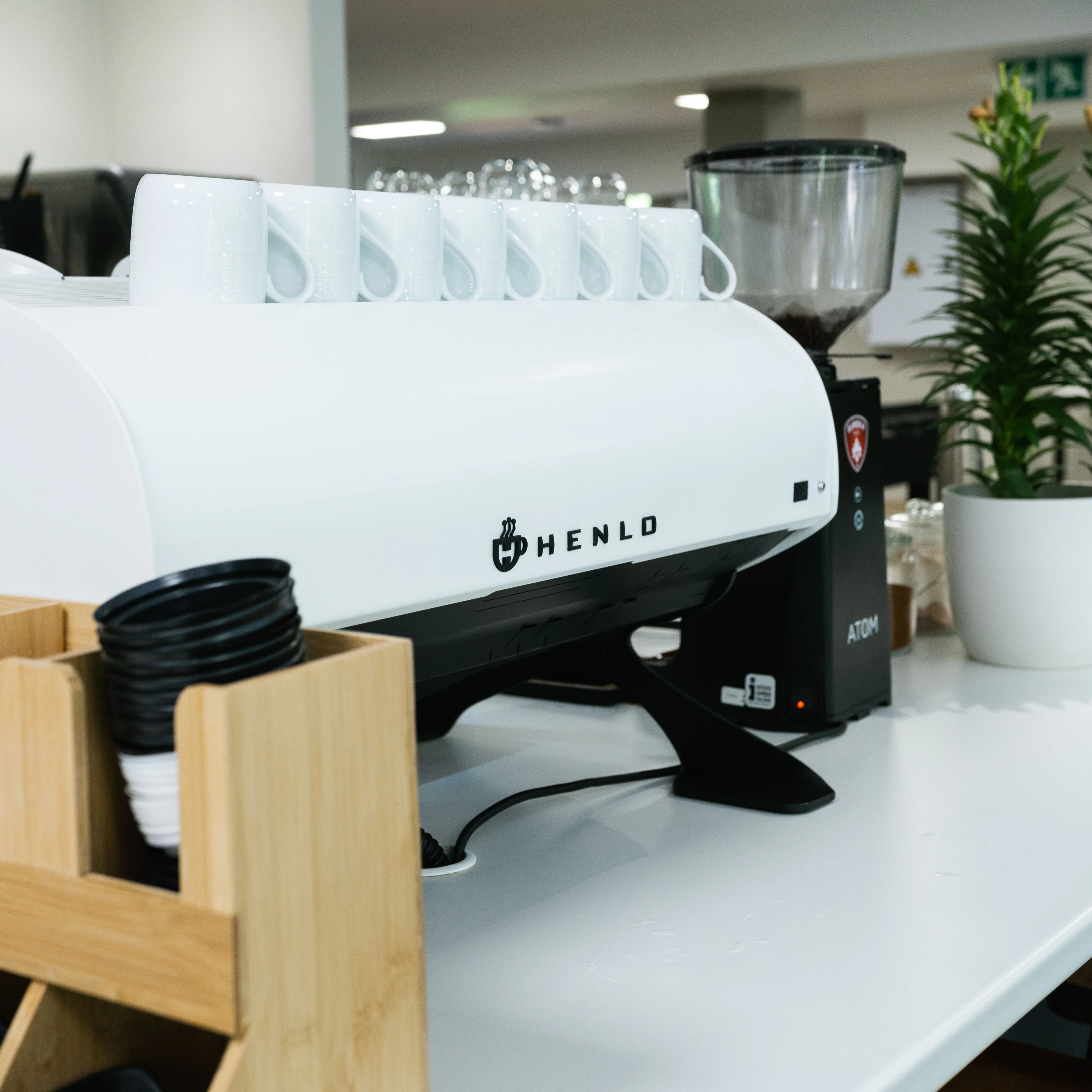 Henlo S Commercial Espresso Machine - Image 6