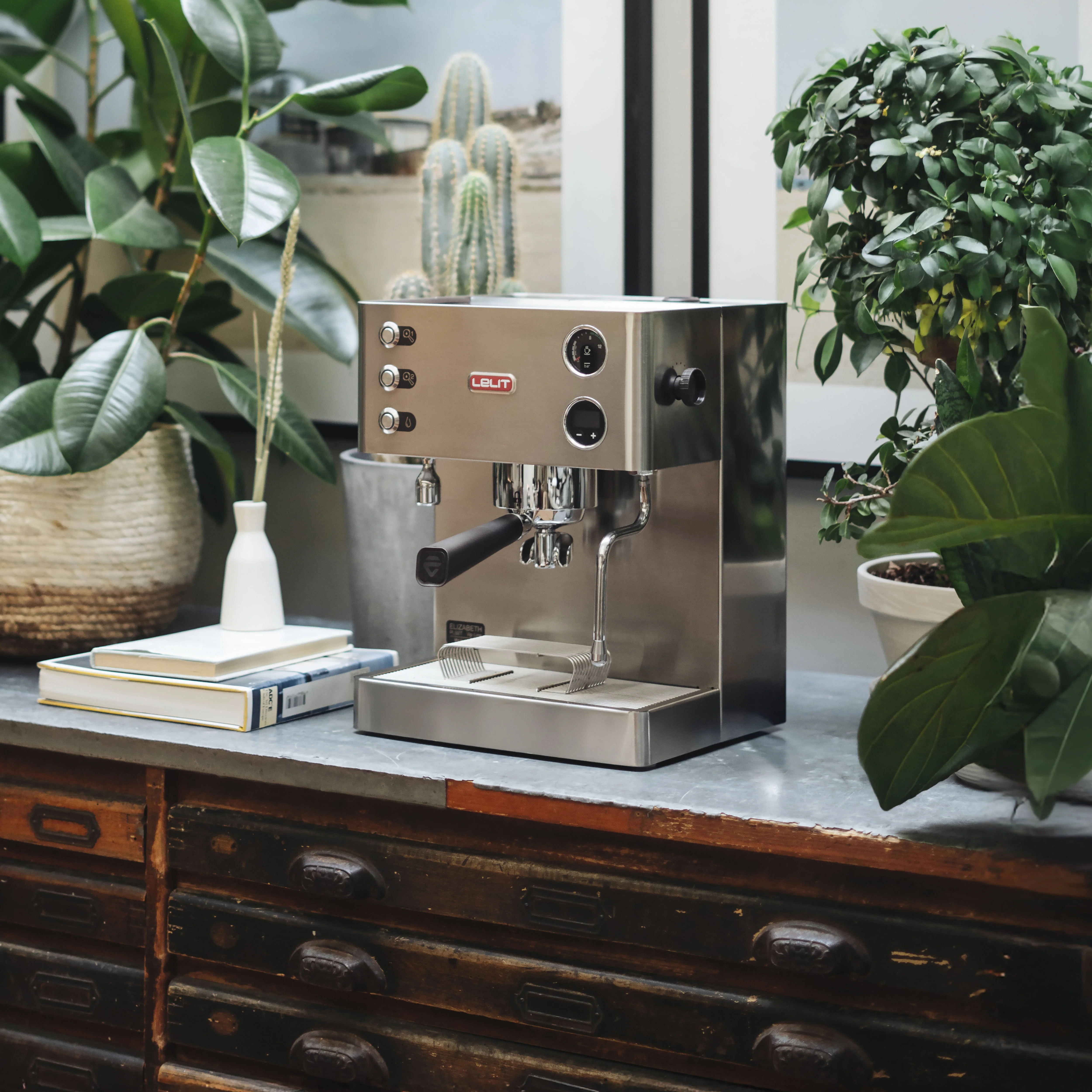 Lelit Elizabeth V3 PL92T PID Espresso Machine - Image 4